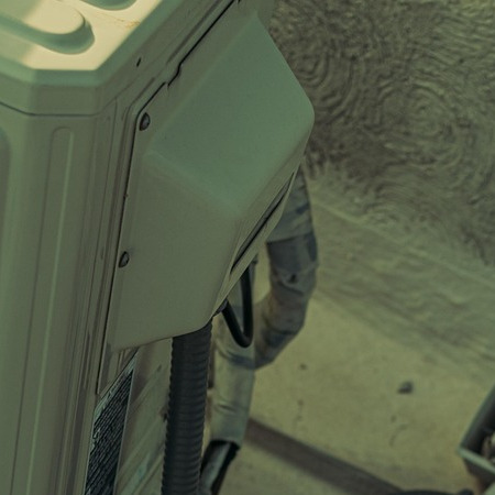 hvac technician air conditioning repair