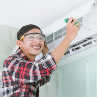 hvac technician air conditioning repair
